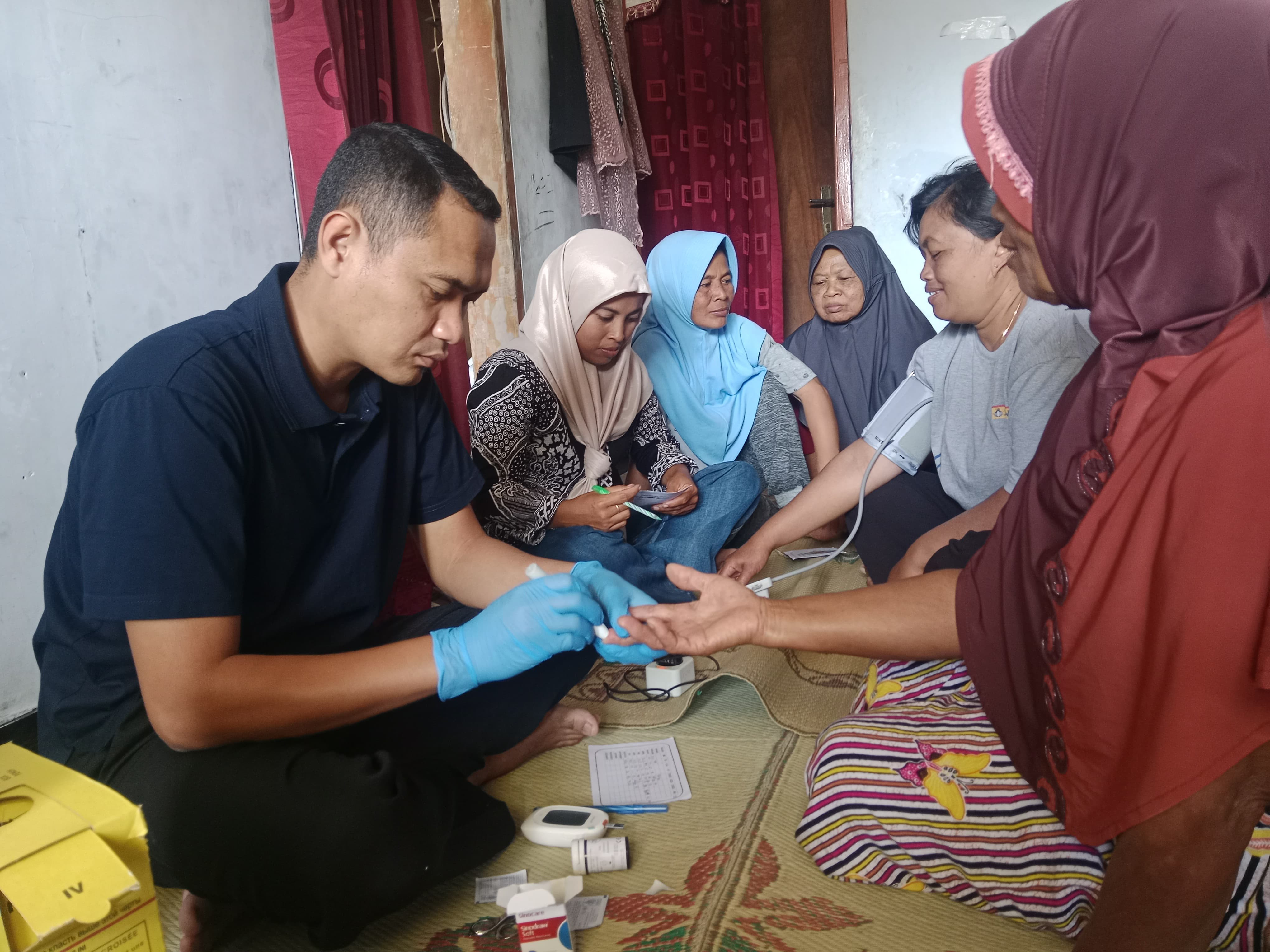 KEGIATAN POSYANDU ILP DI POS III DUKUH SENGON